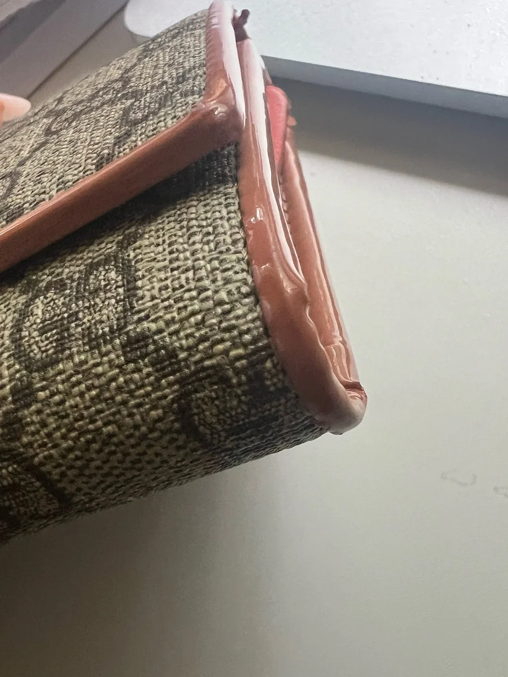 Gucci Beige GG Canvas Continental Wallet - Picture 4 of 9